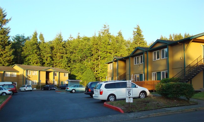 Creekside Village Apartments - Seaside, OR | Apartment Finder