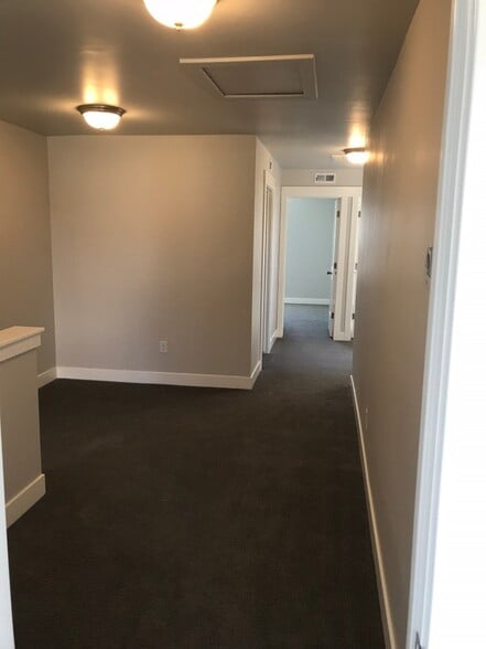 Building Photo - 14822 Queens Garden Ln