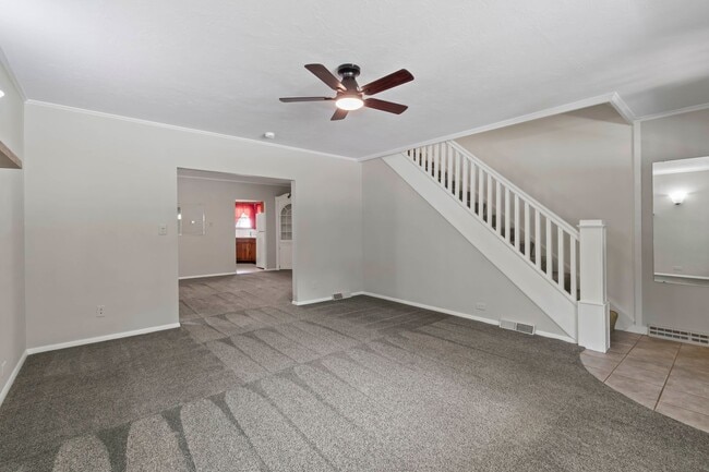 Building Photo - AVAILABLE NOW! Don't miss this amazing 3-bedroom with a RIVERFRONT view in Brackenridge!