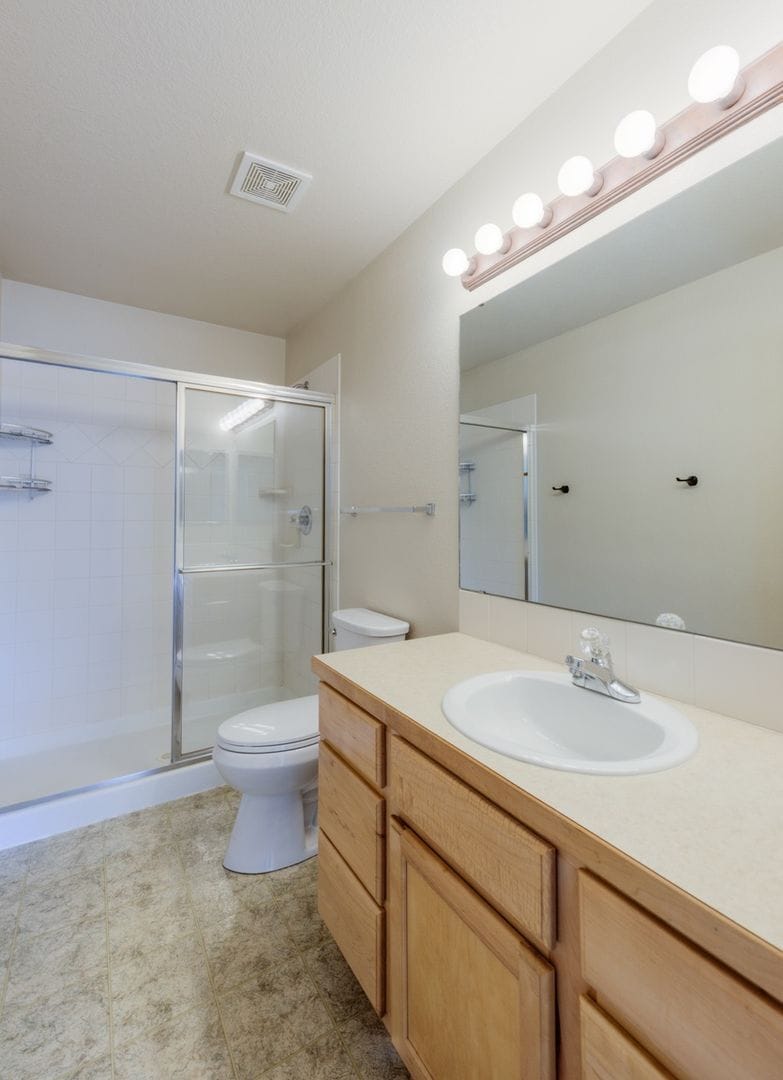 Building Photo - 835 Kane Dr