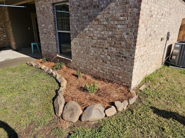 Building Photo - 508 Brompton Ln