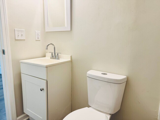 Building Photo - **NEW PRICE** All Utilities Included Plus Washer and Dryer!**