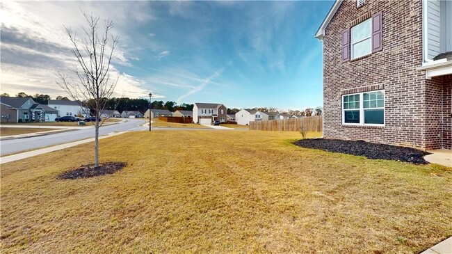 Building Photo - 90 Ingle Dr