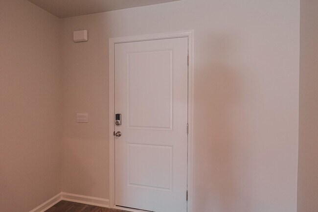 Building Photo - Available Now!