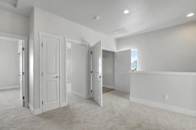 Building Photo - 749 Creative Way