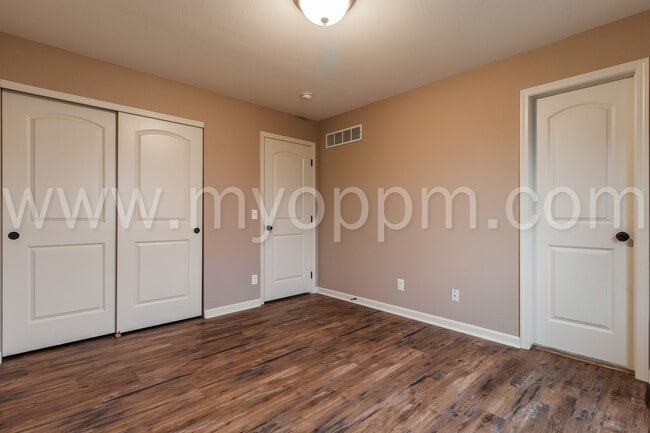 Building Photo - 14452 Knudsen St