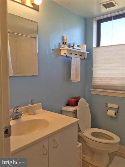 Building Photo - 1117 New Hampshire Ave NW