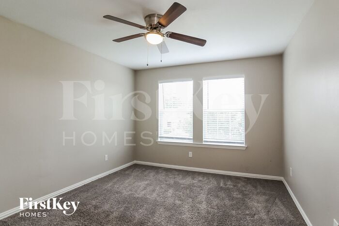 Building Photo - 5211 Clipper Hill Ct