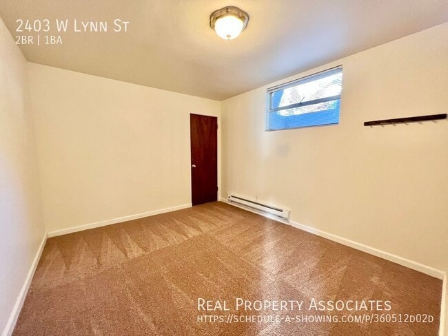 Building Photo - 2403 W Lynn St