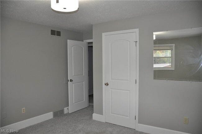 Building Photo - 7615 Stuhldreher St NW