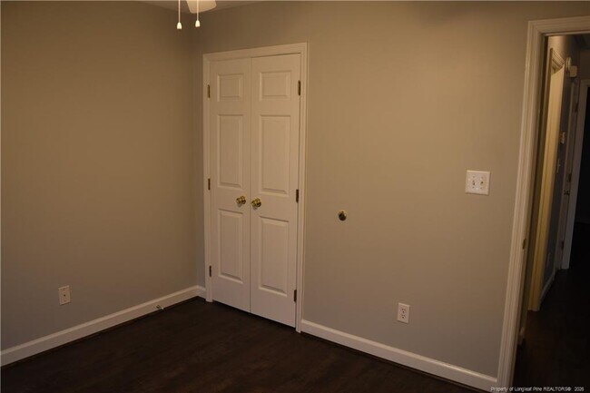 Building Photo - 1008 Pinecrest Dr