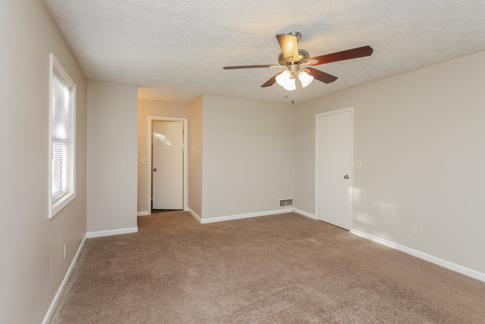 Building Photo - 5710 Deerfield Pl