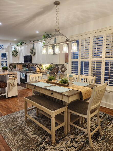 Building Photo - 5116 Dvorak Cir