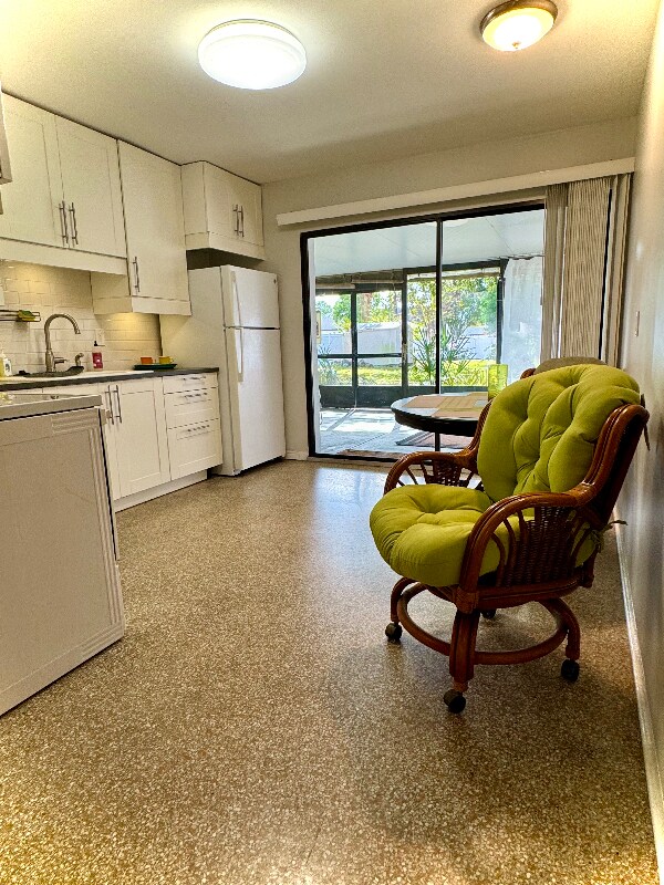 Building Photo - 4916 26th Ave S