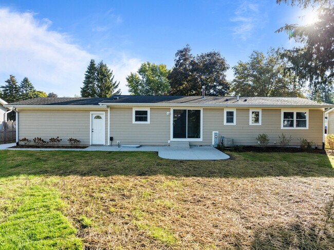 Building Photo - 1018 Bonnie Brae Ln
