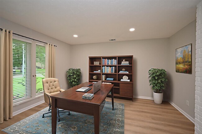 Building Photo - 2818 Green Fields Dr