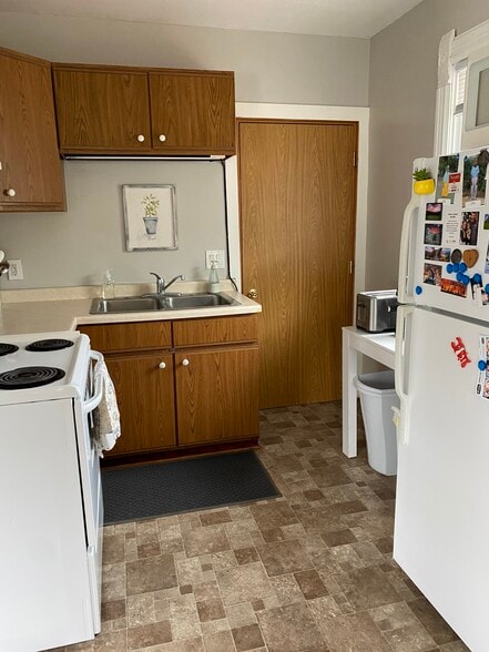 Building Photo - 10988 Ridge St