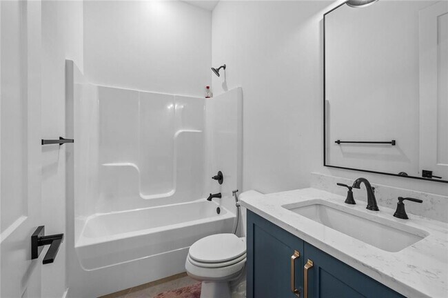 Building Photo - 2710 S 20th St