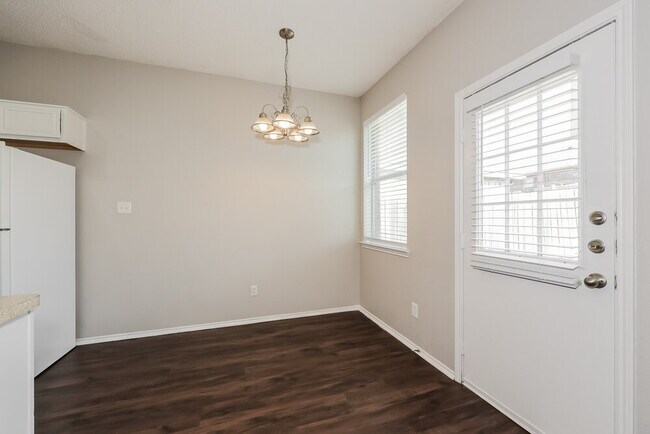 Building Photo - 6460 Downeast Dr