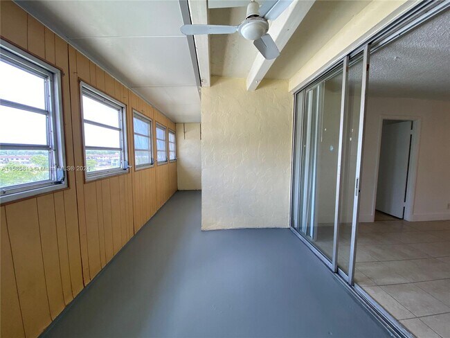 Building Photo - 2017 NW 46th Ave