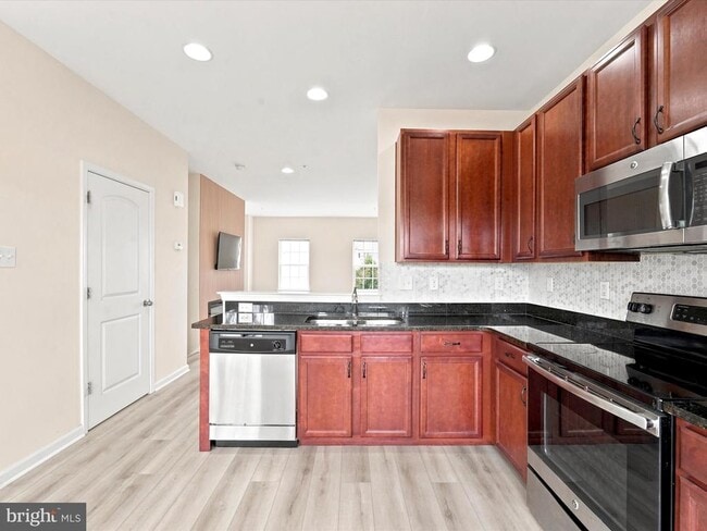 Building Photo - 145 Mercer Ct