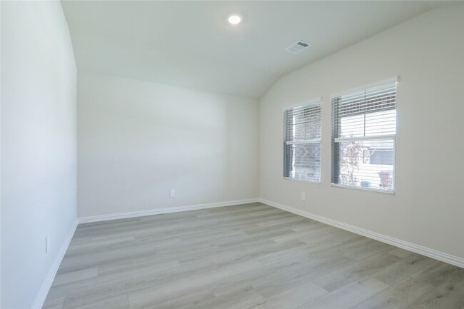 Building Photo - 3406 Pat Mayse Dr