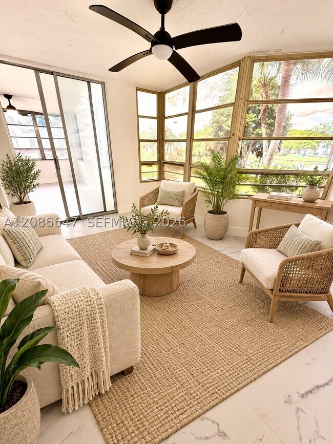 Building Photo - 1811 Sabal Palm Dr