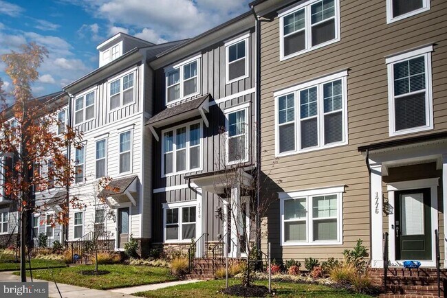 Building Photo - 1778 Hickory Wds Rd