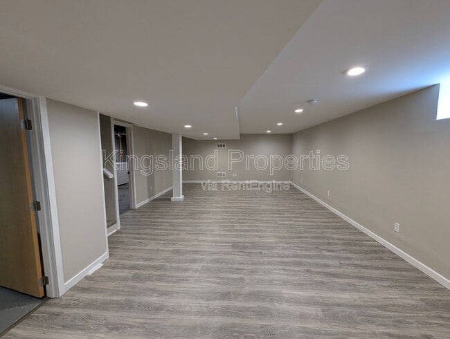 Building Photo - 1146 Swarthmore Ln