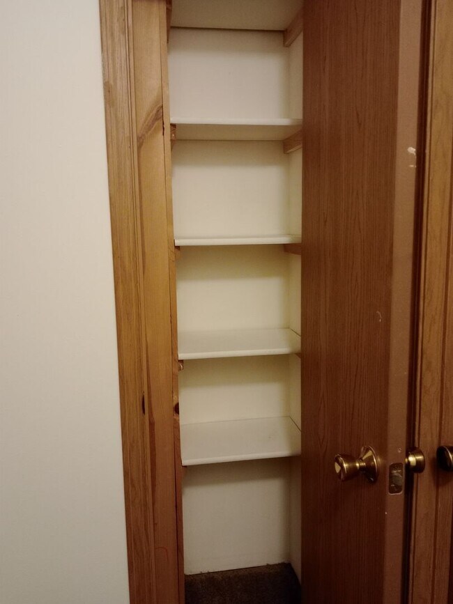 Building Photo - 3546-3548-3548 Prescott Dr