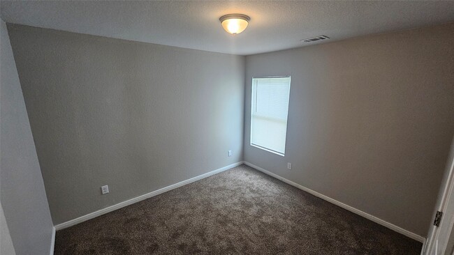 Building Photo - 14190 Green Wing Cir