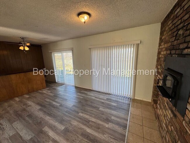 Building Photo - 5229 Silver Sage Dr