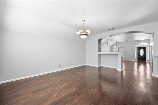 Building Photo - 2204 Windcastle Dr