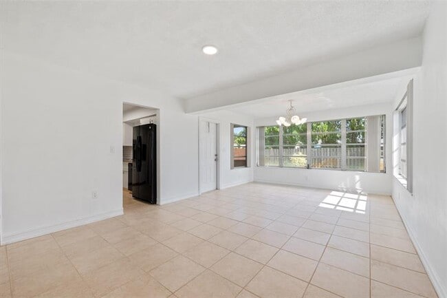 Building Photo - 7701 NW 15th Ct