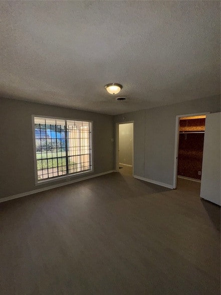 Building Photo - 5717 Woodrow St