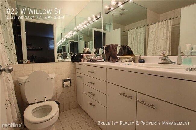 Building Photo - 823 W Willow St