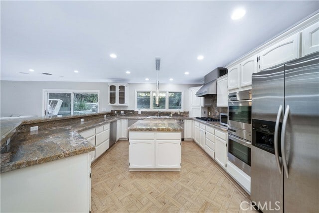 Building Photo - 2714 Club Dr