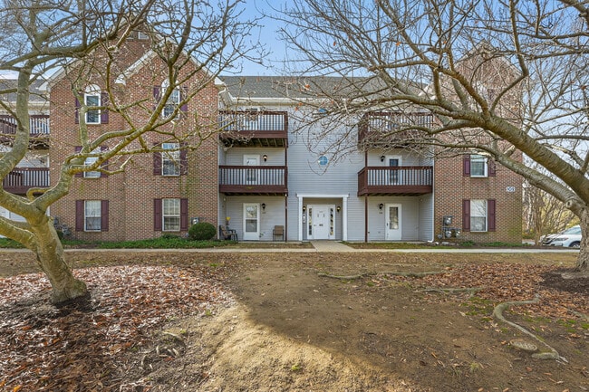 Building Photo - 102 N Caroline Pl