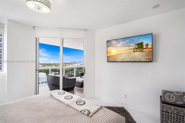 Building Photo - 4779 Collins Ave