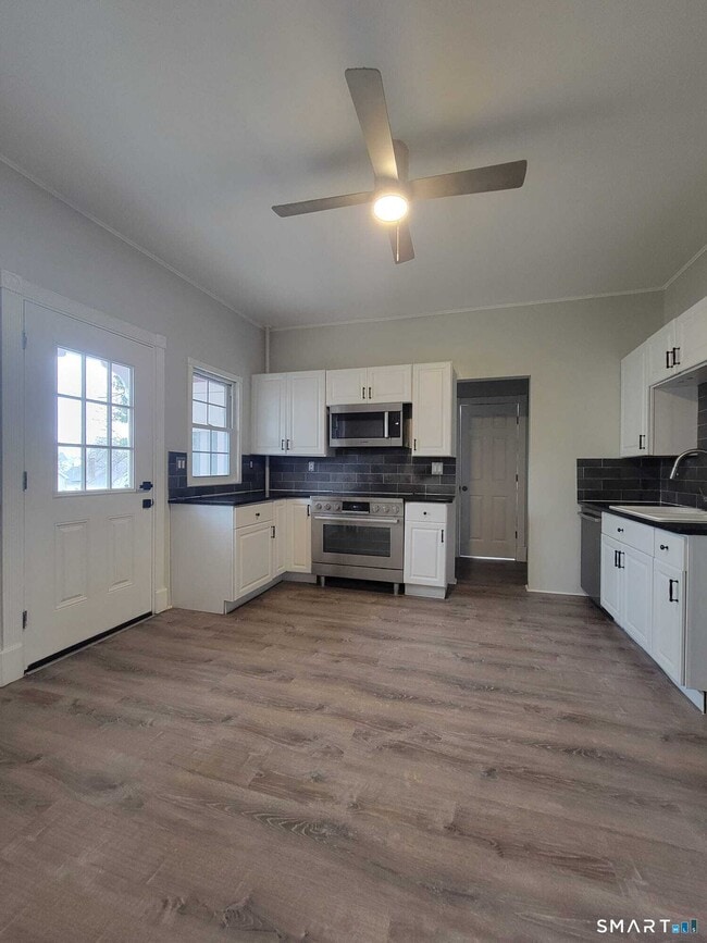 Building Photo - 126 Winthrop St