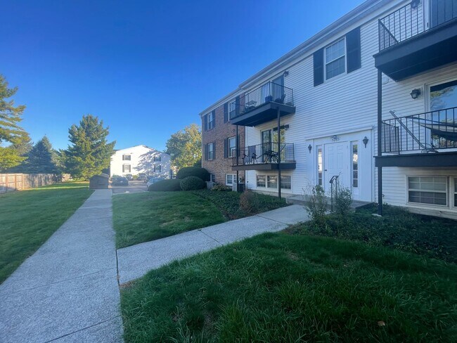 Building Photo - 5285 Portland St