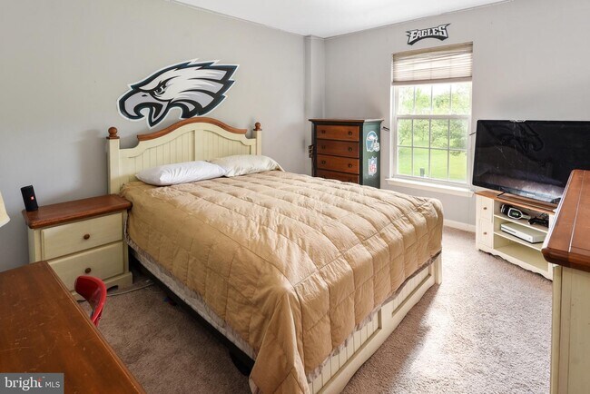 Building Photo - 158 Maloney Terrace