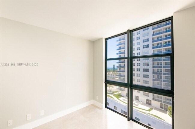 Building Photo - 3031 N Ocean Blvd