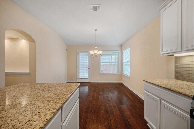 Building Photo - 8532 Harrier Dr