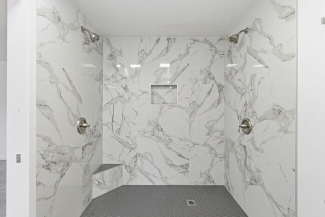 Building Photo - 36975 N Sunset Trail