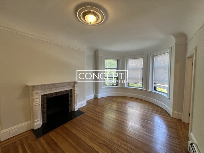 Building Photo - 501 Beacon St