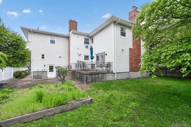 Building Photo - 68 Graywood Rd