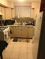 Building Photo - 735 Annadale Rd