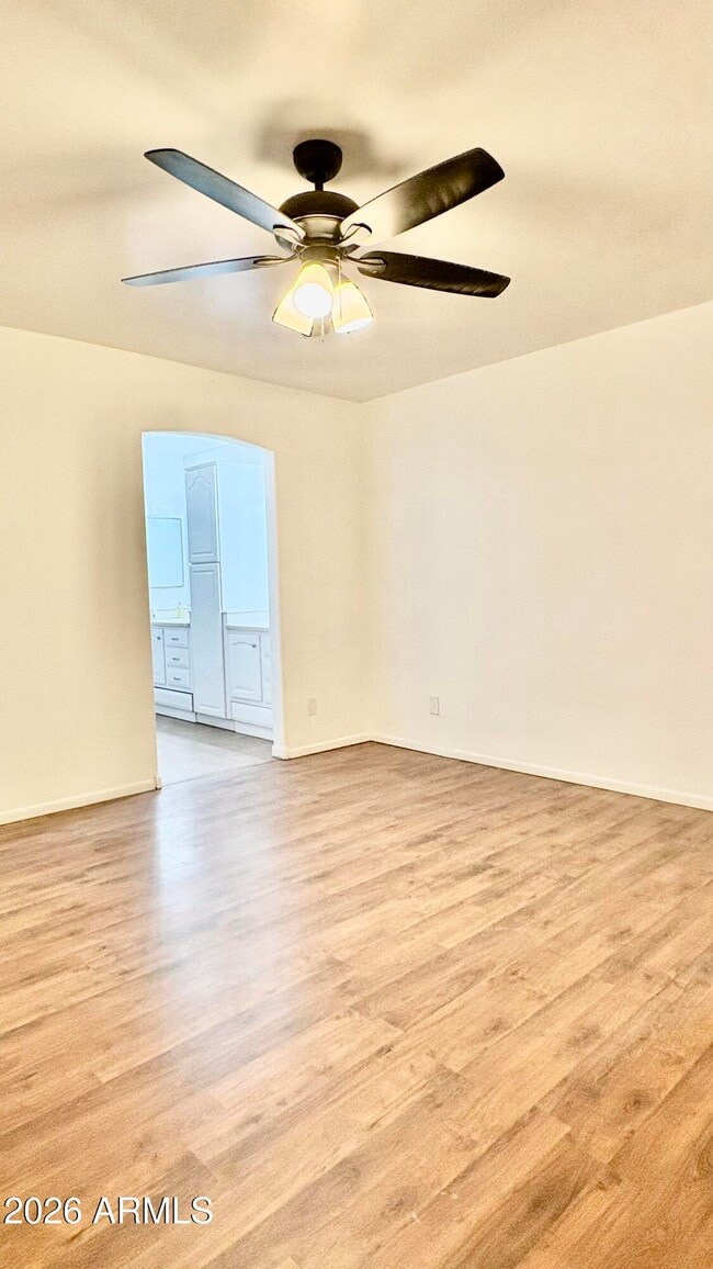 Building Photo - 2140 W Utopia Rd