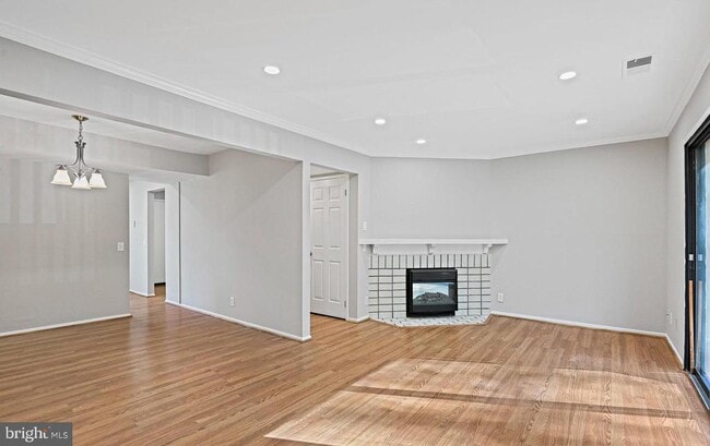 Building Photo - 2691 Glengyle Dr